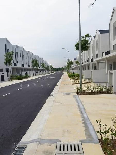 1.5-storey Terraced House for Rent in Petaling (Selangor) - Bryan Kumar - No exposed external wiring - PropertyGuru.com.my