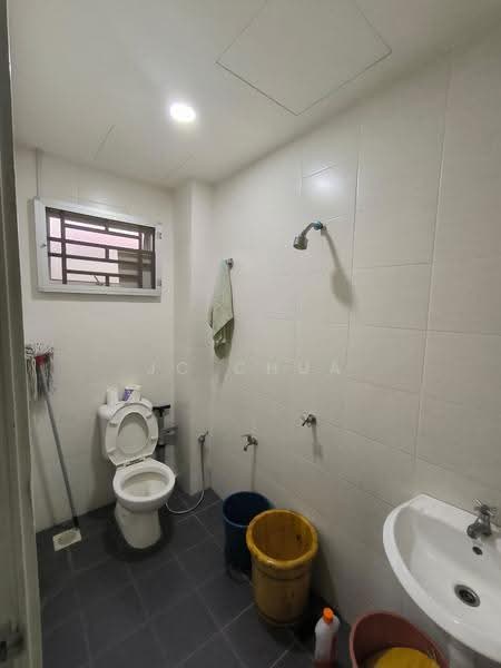 Rumah Teres 2-Tingkat untuk Dijual di Taman Sri Buloh (Sungai Buloh) - JC Chua - Bathroom - PropertyGuru.com.my