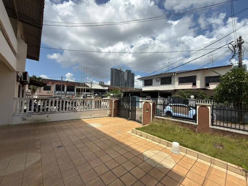Semi-Detached House for Sale in Taman Sentosa (Johor Bahru) - Andrew Teo - Exterior - PropertyGuru.com.my