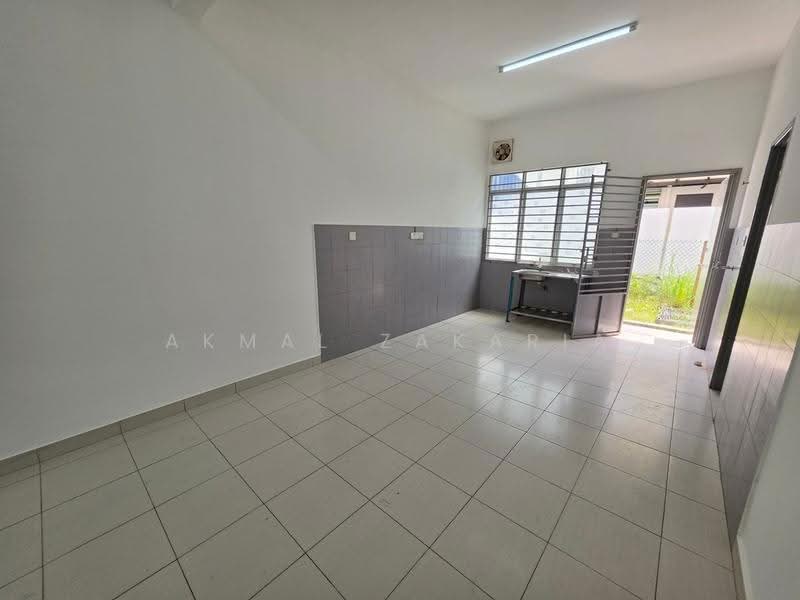 2-storey Terraced House for Sale in Puncak Alam (Selangor) - Akmal Zakaria - PropertyGuru.com.my