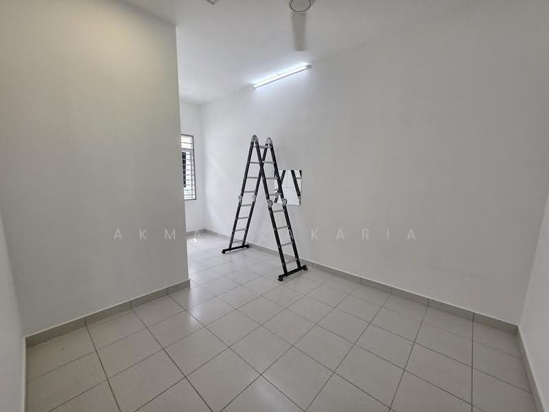 2-storey Terraced House for Sale in Puncak Alam (Selangor) - Akmal Zakaria - PropertyGuru.com.my