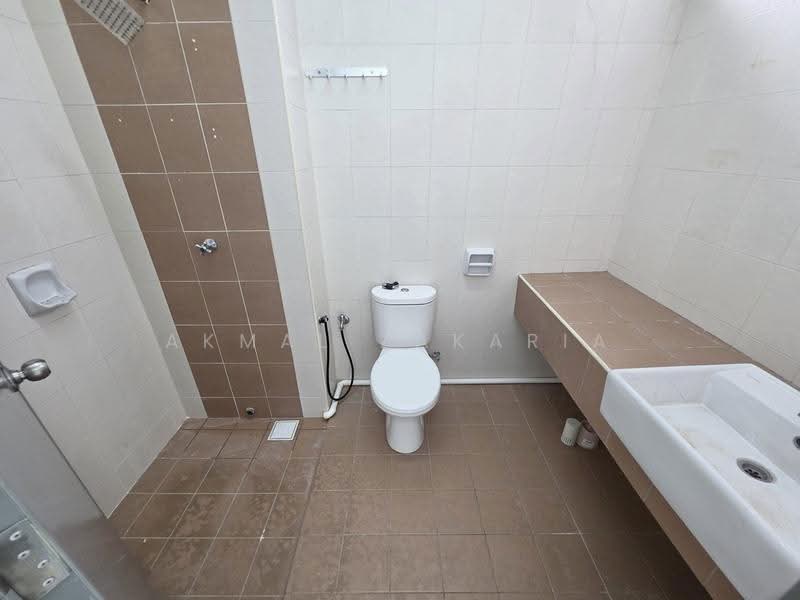 2-storey Terraced House for Sale in Puncak Alam (Selangor) - Akmal Zakaria - PropertyGuru.com.my