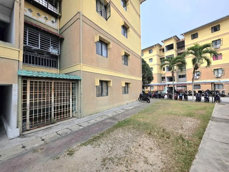 Pangsapuri untuk Dijual di Pangsapuri Subang Impian - SITI KHAIRIYAH JAAFAR - Exterior - PropertyGuru.com.my