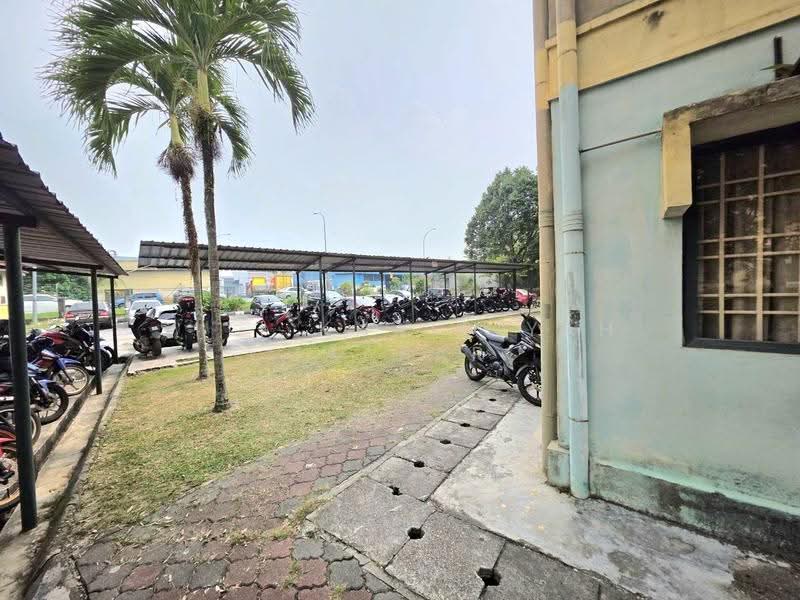 Pangsapuri untuk Dijual di Pangsapuri Subang Impian - SITI KHAIRIYAH JAAFAR - Exterior - PropertyGuru.com.my