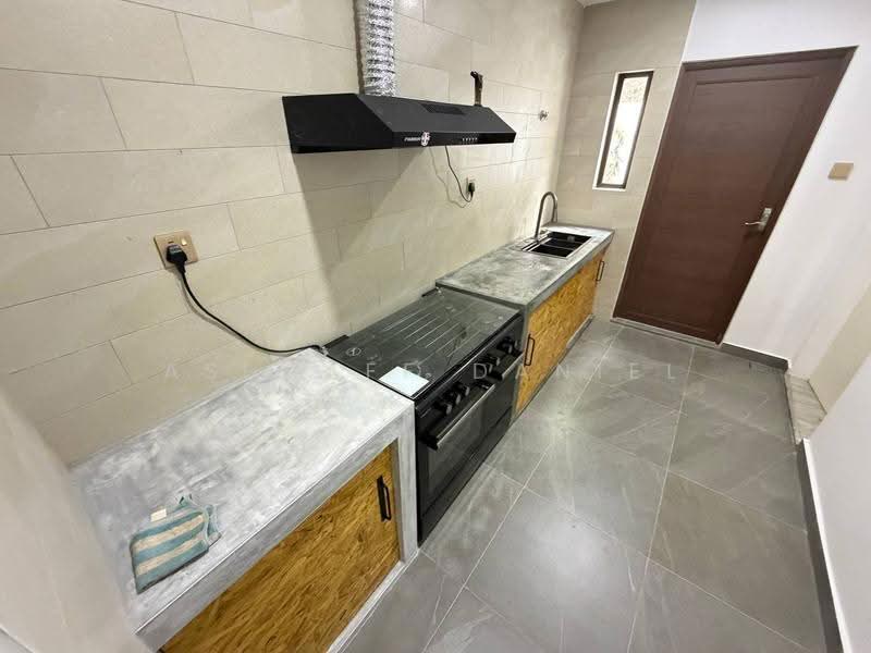 Semi-Detached House for Sale in Taman United (Jalan Klang Lama (Old Klang Road)) - Ashraff Daniel - PropertyGuru.com.my