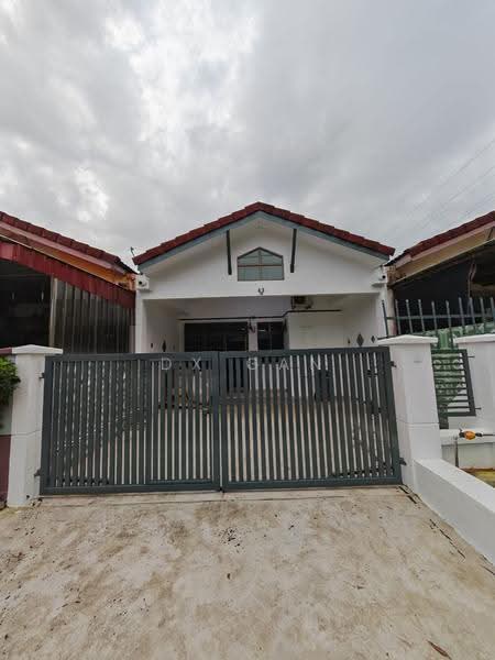 1-storey Terraced House for Rent in Taman Puteri Wangsa (Ulu Tiram) - DX GAN - Exterior - PropertyGuru.com.my