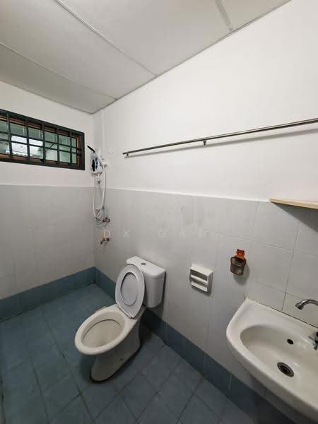 1-storey Terraced House for Rent in Taman Puteri Wangsa (Ulu Tiram) - DX GAN - Bathroom - PropertyGuru.com.my