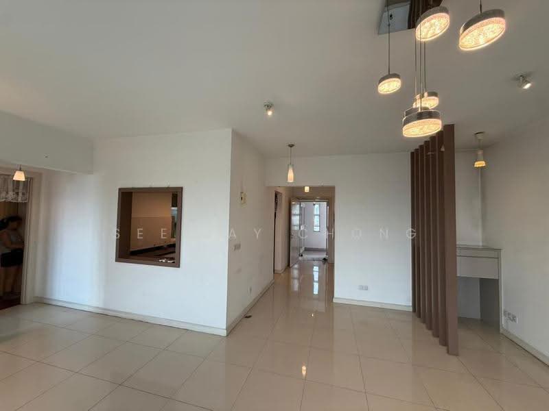 Kondominium untuk Disewa di Surian Residences - See Jay Chong - Living Room - PropertyGuru.com.my