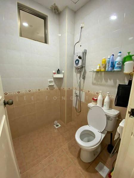 Semi-Detached House for Sale in Taman Impian Emas (Skudai) - Ee Fong Toh - Bathroom - PropertyGuru.com.my
