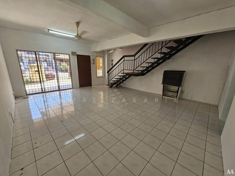 Rumah Teres 2-Tingkat untuk Dijual di Seri Kembangan (Selangor) - Akmal Zakaria - PropertyGuru.com.my