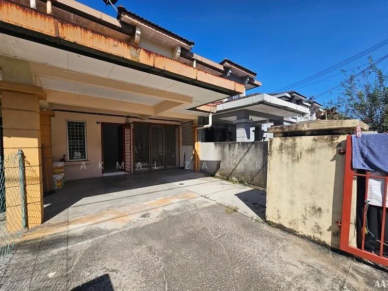 Rumah Teres 2-Tingkat untuk Dijual di Seri Kembangan (Selangor) - Akmal Zakaria - PropertyGuru.com.my