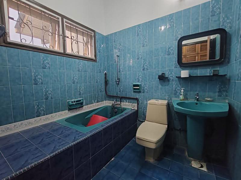 Bungalow House for Sale in SS3 (Petaling Jaya) - Vivian Ho - Bathroom - PropertyGuru.com.my