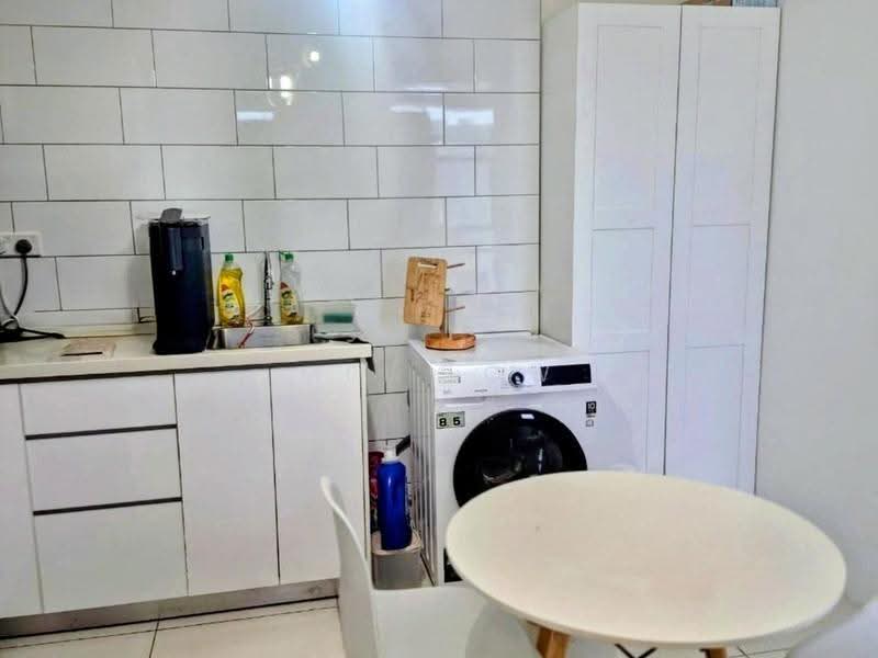 Service Residence for Sale at Arte Mont Kiara - MEI LOW - Kitchen - PropertyGuru.com.my