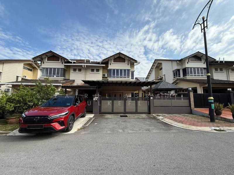 Semi-Detached House for Sale in Bandar Baru Bangi (Selangor) - Zairul Asrah Zulkefli - Exterior - PropertyGuru.com.my
