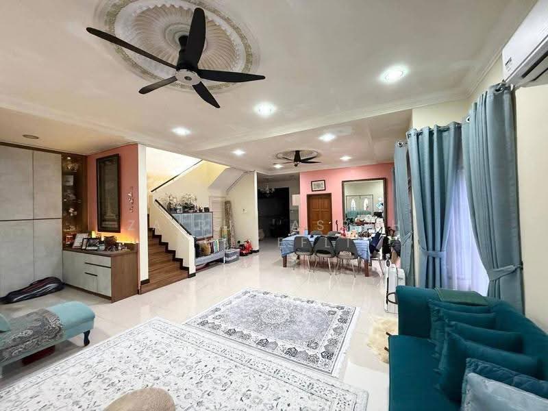 Semi-Detached House for Sale in Bandar Baru Bangi (Selangor) - Zairul Asrah Zulkefli - Living Room - PropertyGuru.com.my
