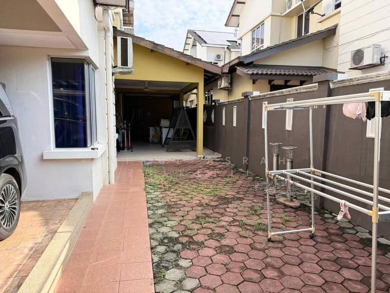 Semi-Detached House for Sale in Bandar Baru Bangi (Selangor) - Zairul Asrah Zulkefli - Exterior - PropertyGuru.com.my