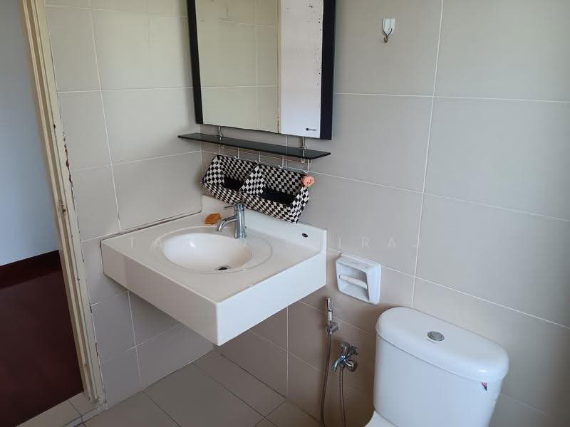 2-storey Terraced House for Sale in 16 Sierra (Puchong) - Tango Balraj - Bathroom - PropertyGuru.com.my