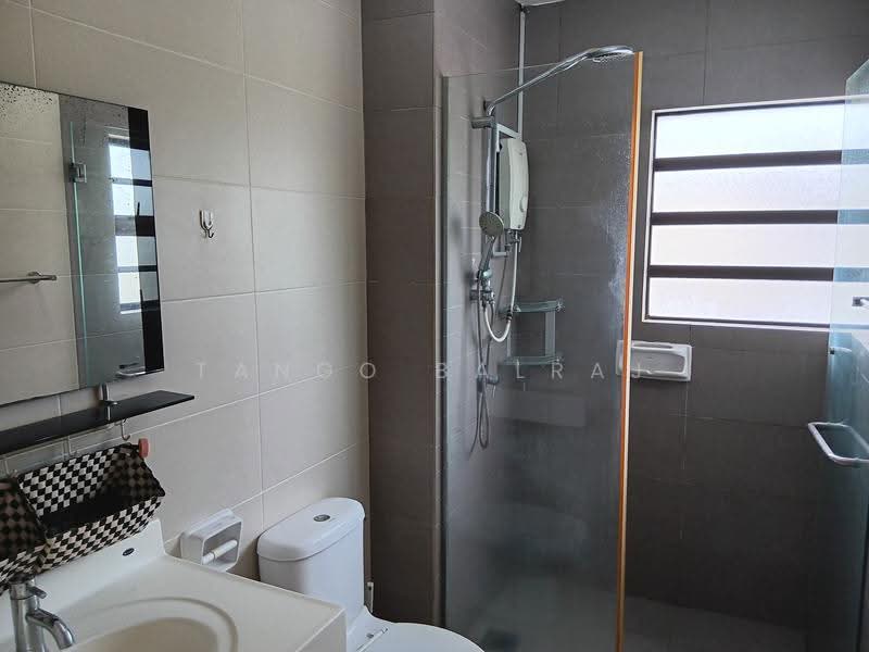 2-storey Terraced House for Sale in 16 Sierra (Puchong) - Tango Balraj - Bathroom - PropertyGuru.com.my