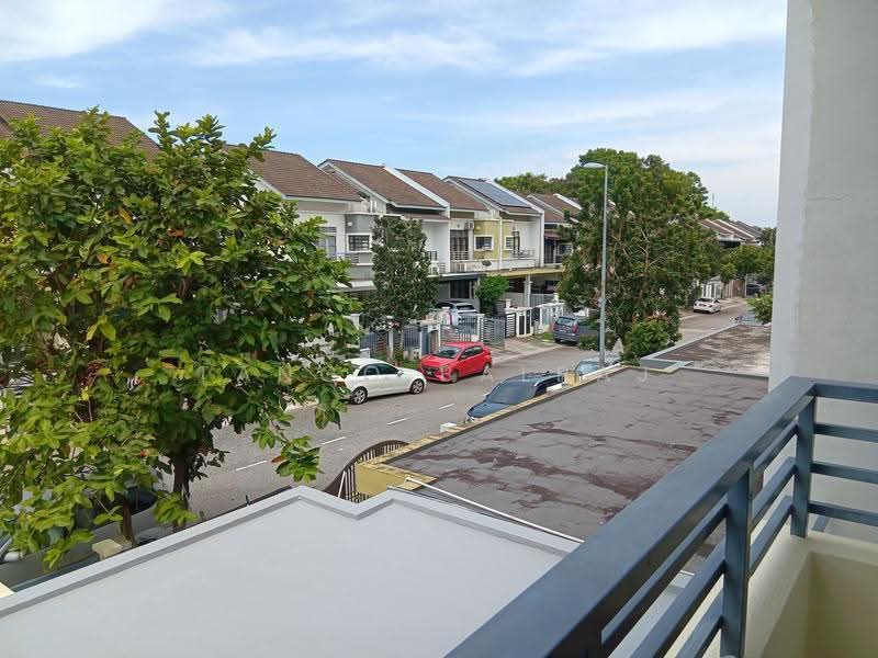 2-storey Terraced House for Sale in 16 Sierra (Puchong) - Tango Balraj - Exterior - PropertyGuru.com.my