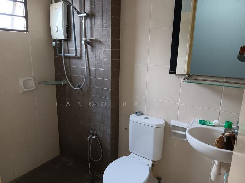 2-storey Terraced House for Sale in 16 Sierra (Puchong) - Tango Balraj - Bathroom - PropertyGuru.com.my