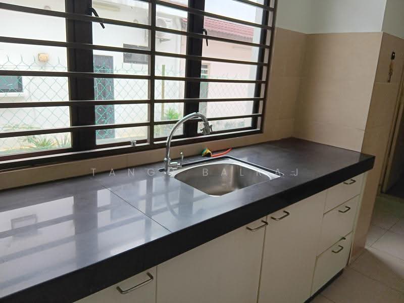 2-storey Terraced House for Sale in 16 Sierra (Puchong) - Tango Balraj - Kitchen - PropertyGuru.com.my