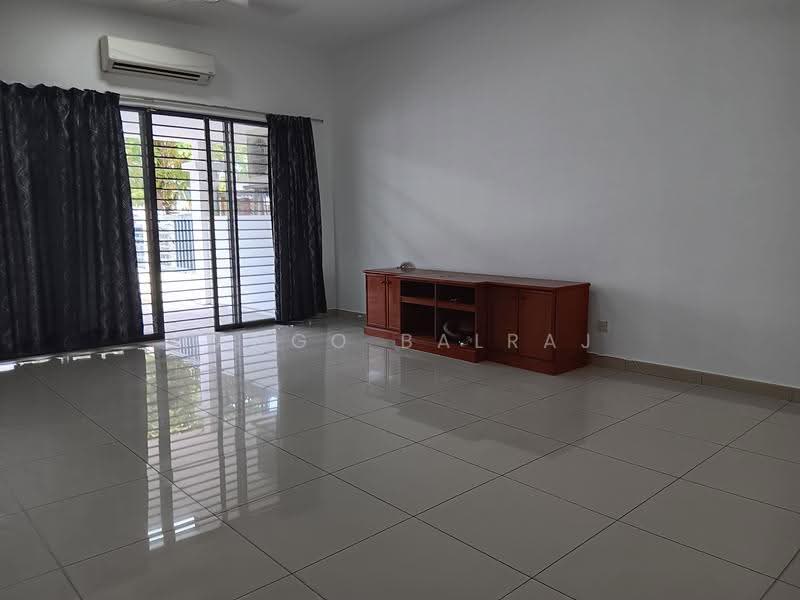 2-storey Terraced House for Sale in 16 Sierra (Puchong) - Tango Balraj - Living Room - PropertyGuru.com.my