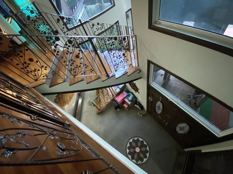 Bungalow House untuk Dijual di Ampang Jaya (Ampang) - Ashraff Daniel - Entrance - PropertyGuru.com.my