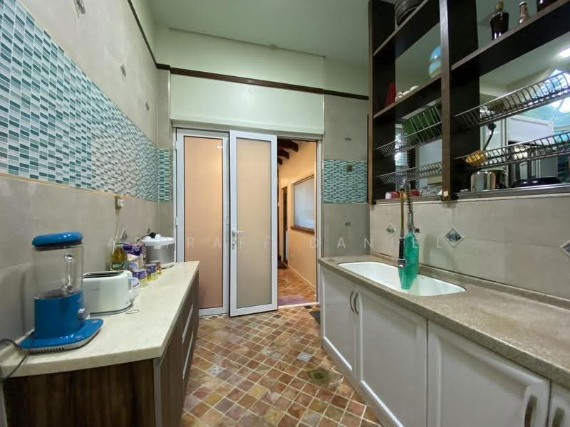 Bungalow House untuk Dijual di Ampang Jaya (Ampang) - Ashraff Daniel - Kitchen - PropertyGuru.com.my