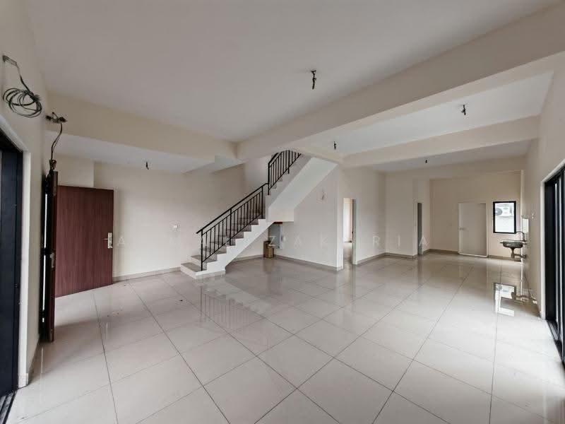 Rumah Teres 3-Tingkat untuk Dijual di Ukay Bistari (Ulu Kelang) - Akmal Zakaria - PropertyGuru.com.my