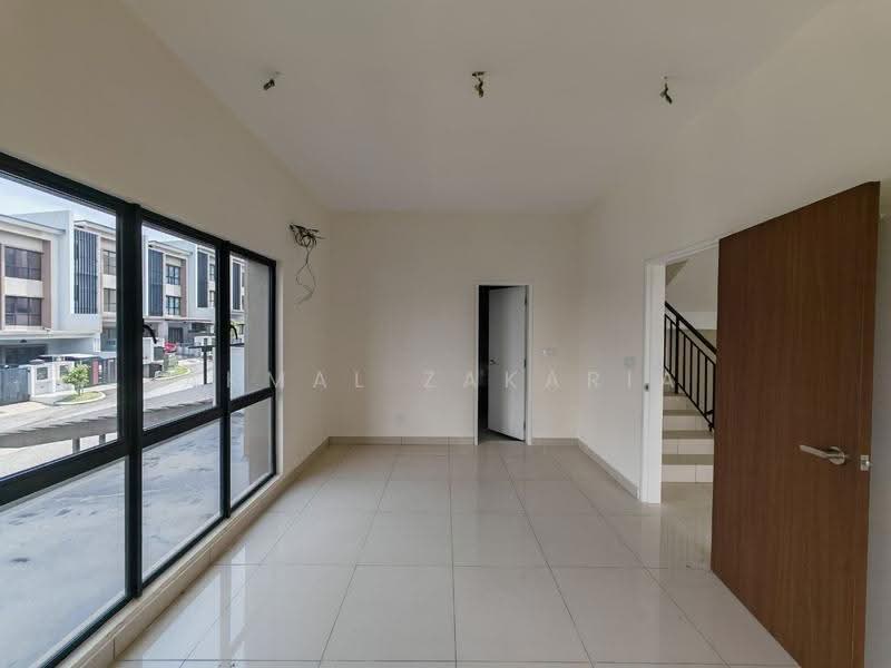 Rumah Teres 3-Tingkat untuk Dijual di Ukay Bistari (Ulu Kelang) - Akmal Zakaria - PropertyGuru.com.my