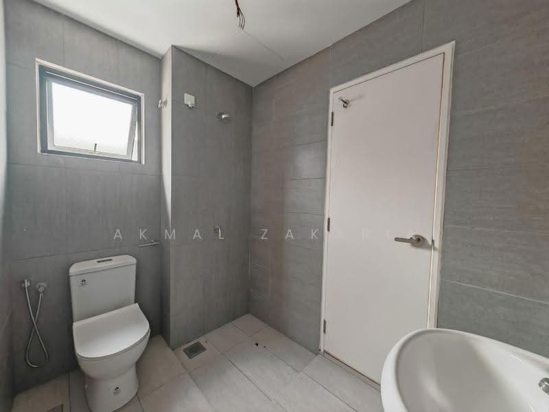 Rumah Teres 3-Tingkat untuk Dijual di Ukay Bistari (Ulu Kelang) - Akmal Zakaria - PropertyGuru.com.my
