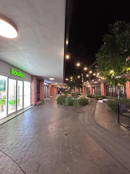 Shop for Rent in Rawang (Selangor) - Joey Chow - Exterior - PropertyGuru.com.my