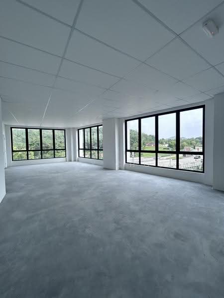 Shop for Rent in Rawang (Selangor) - Joey Chow - Interior - PropertyGuru.com.my