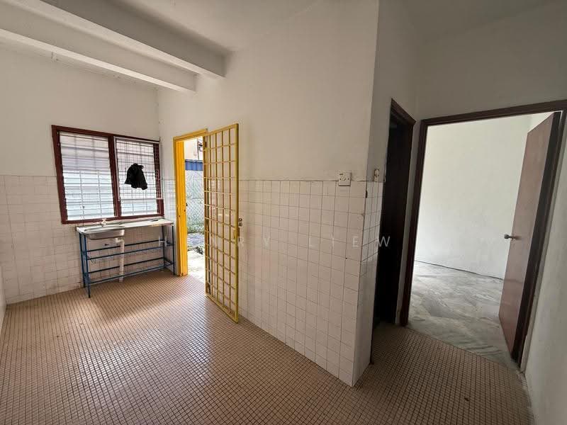 Rumah Teres 2-Tingkat untuk Dijual di Taman Puchong Perdana (Puchong) - Henry Liew - Kitchen - PropertyGuru.com.my