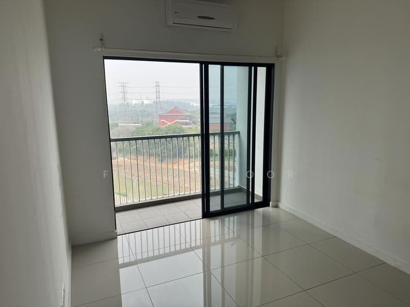 Condominium for Rent at The Greens @ Subang West - FADHIL NOOR - Balcony - PropertyGuru.com.my