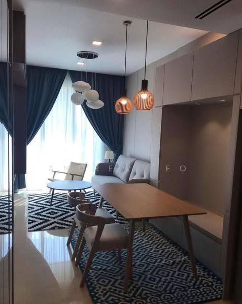 Kediaman Servis untuk Dijual di Puteri Cove Residences - Andrew Teo - Living Room - PropertyGuru.com.my