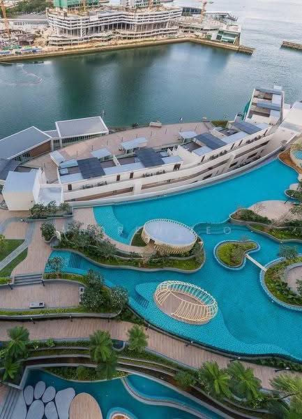 Kediaman Servis untuk Dijual di Puteri Cove Residences - Andrew Teo - Pool - PropertyGuru.com.my