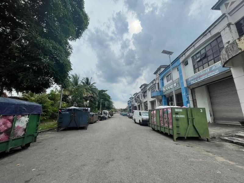 Kilang Teres untuk Dijual di Taman Scientex Pasir Gudang (Pasir Gudang) - Daniel Yong - Exterior - PropertyGuru.com.my