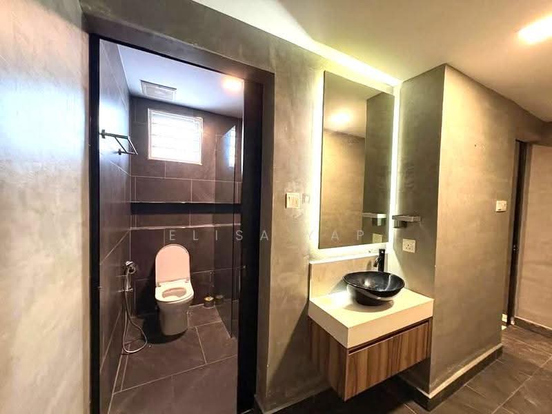 Retail Space for Rent in Bangsar Baru (Bangsar) - Elisa Yap - Bathroom - PropertyGuru.com.my