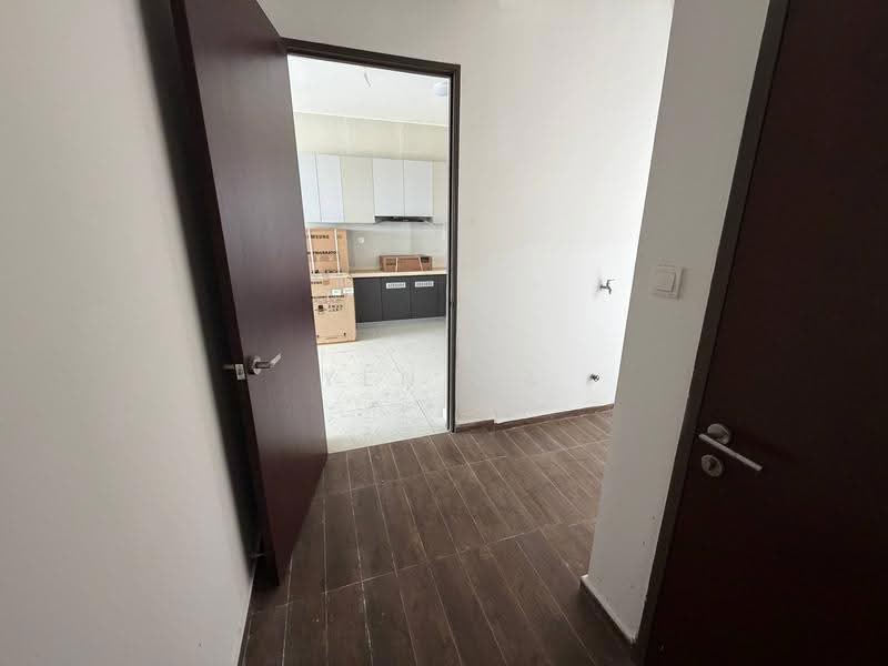 Condominium for Sale at Kings Bay @ Country Garden Danga Bay - Yen Ma - Kitchen - PropertyGuru.com.my
