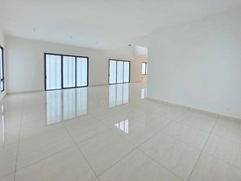 Bungalow House untuk Dijual di Taman Molek (Johor Bahru) - Ee Fong Toh - Living Room - PropertyGuru.com.my