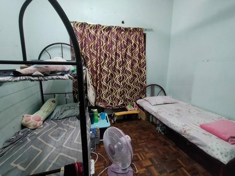 Rumah Teres 2-Tingkat untuk Dijual di Bandar Baru Bangi (Selangor) - Zairul Asrah Zulkefli - Bedroom - PropertyGuru.com.my