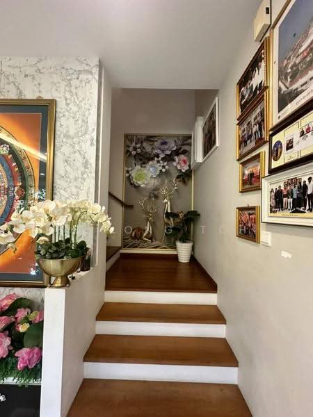 Rumah Berkembar untuk Dijual di Senibong Cove (Masai) - Ee Fong Toh - Entrance - PropertyGuru.com.my