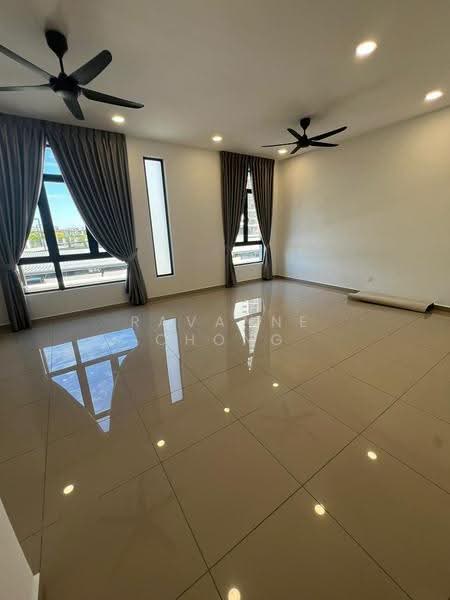 Rumah Bandar untuk Disewa di Telok Panglima Garang (Selangor) - Ravanne Chong - Living Room - PropertyGuru.com.my