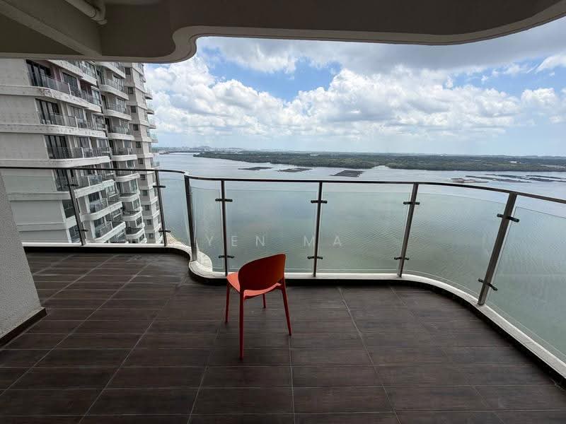 Kondominium untuk Dijual di Bay Laurel @ Country Garden Danga Bay - Yen Ma - Balcony - PropertyGuru.com.my
