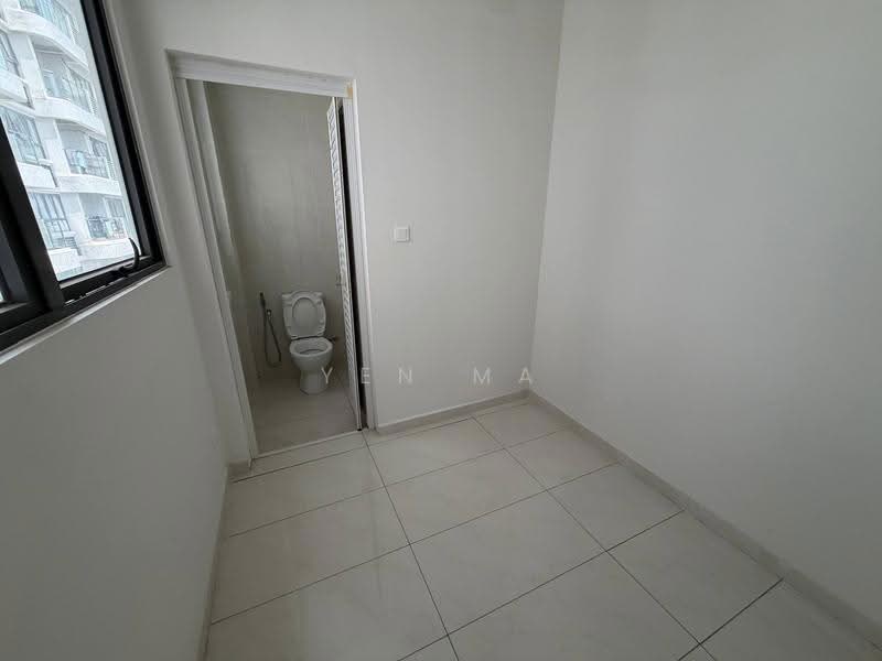 Kondominium untuk Dijual di Bay Laurel @ Country Garden Danga Bay - Yen Ma - Bathroom - PropertyGuru.com.my
