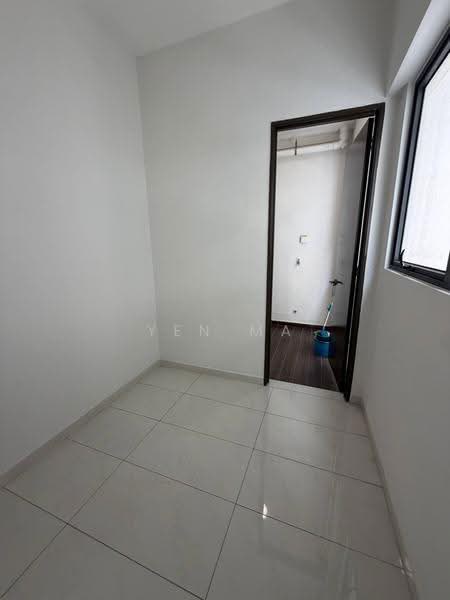 Kondominium untuk Dijual di Bay Laurel @ Country Garden Danga Bay - Yen Ma - PropertyGuru.com.my
