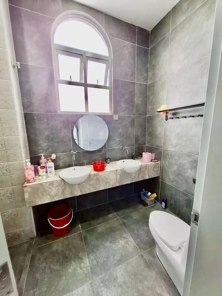 Terraced House for Sale in Bandar Putra Kulai (Kulai) - Keith Shum - Bathroom - PropertyGuru.com.my