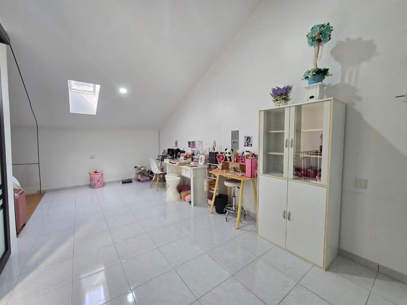 1.5-storey Terraced House for Sale in Bandar Indahpura (Kulai) - John Lim - PropertyGuru.com.my