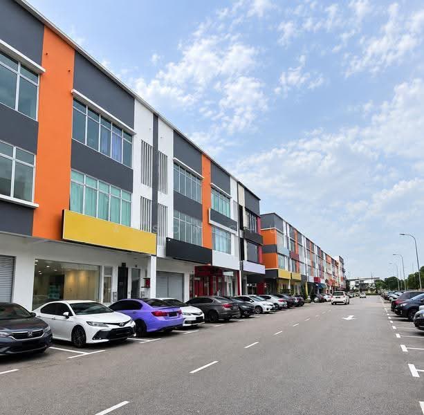 Shop / Office for Rent in Austin Crest (Johor Bahru) - Anson Chua - Exterior - PropertyGuru.com.my